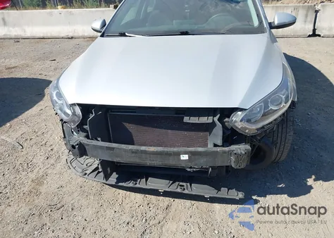 2021 Kia Forte Lxs z USA, uszkodzony, nr VIN 3KPF24AD4ME363332